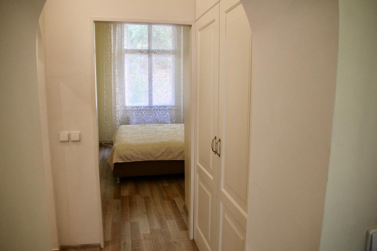 Apartman Sylva Na Stare Louce 42 Karlovy Vary Exterior foto